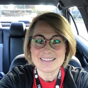 Meet your Posher, Danette